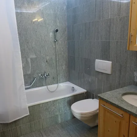 公寓 Madulain Madulain